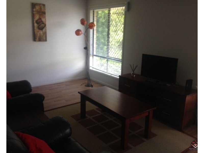 16 Cricket Street, Coopers Plains QLD 4108