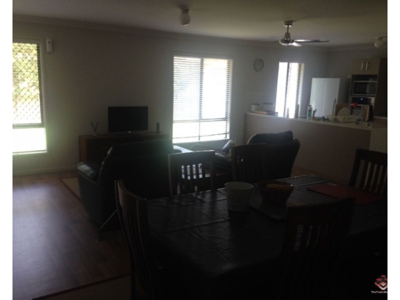 16a Cricket Street, Coopers Plains QLD 4108