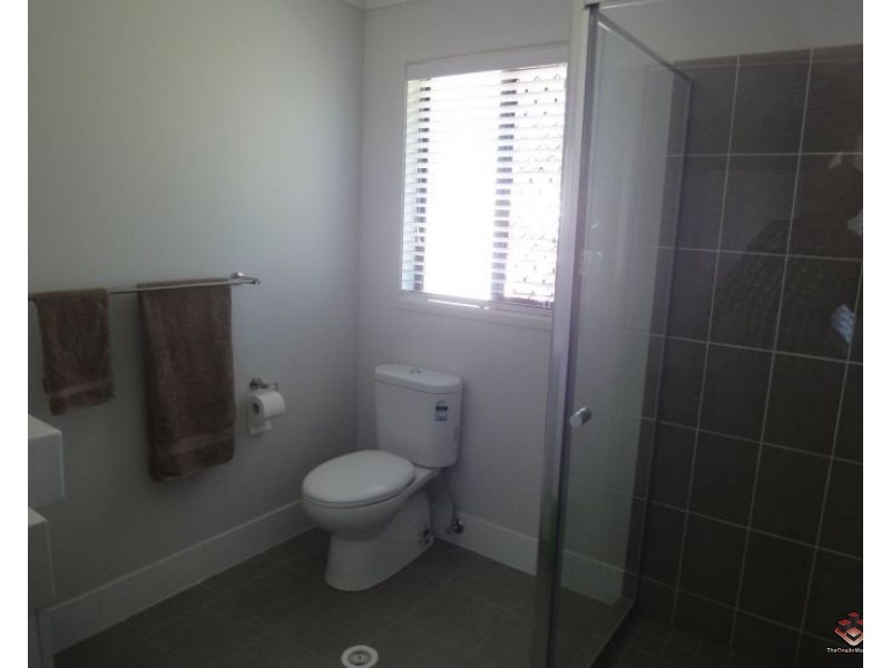 16a Cricket Street, Coopers Plains QLD 4108