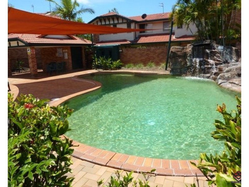 75 Brown Street, Labrador QLD 4215
