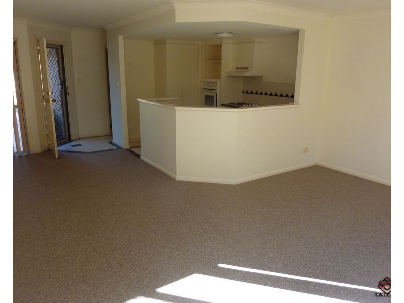75 Brown Street, Labrador QLD 4215
