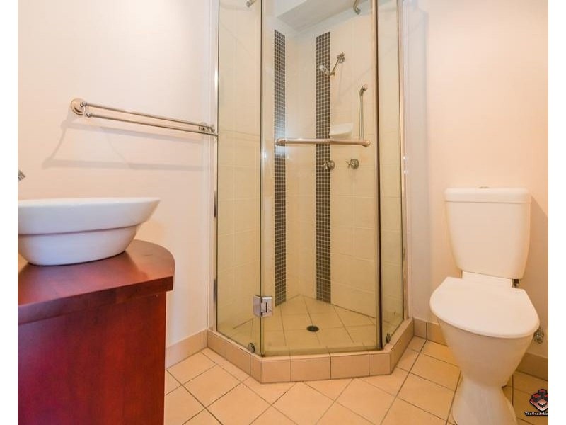 29-33 Springfield Crescent, Manoora QLD 4870