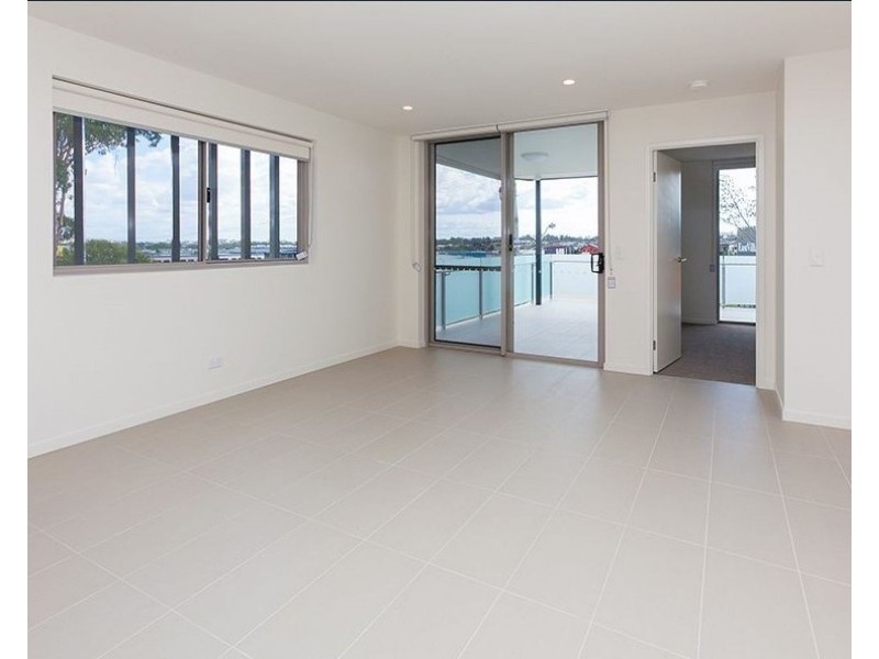 8/1049 Wynnum Road, Cannon Hill QLD 4170