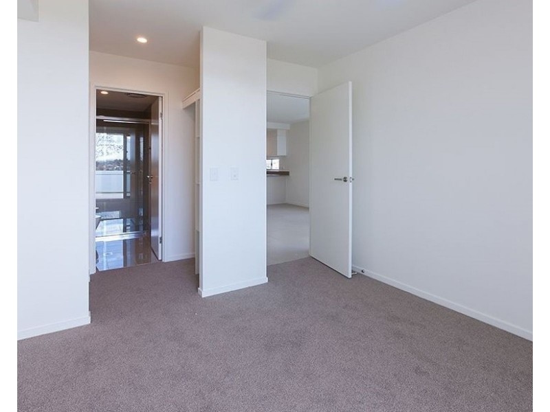 8/1049 Wynnum Road, Cannon Hill QLD 4170