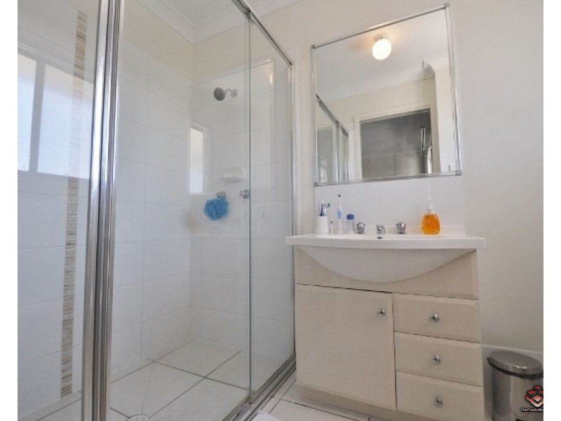 130 Jutland Street, Oxley QLD 4075