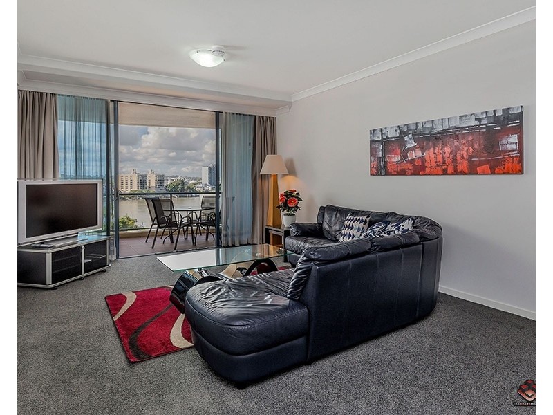 35 Ferry Street, Kangaroo Point QLD 4169
