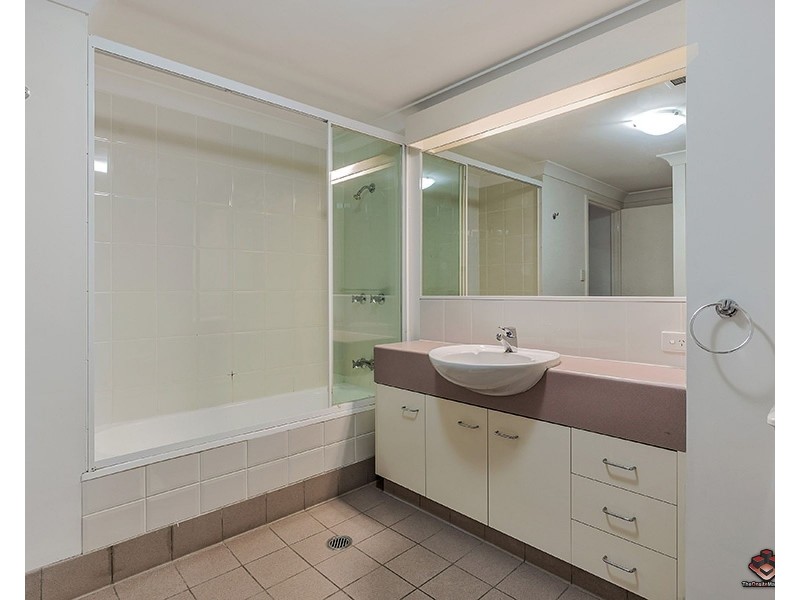 35 Ferry Street, Kangaroo Point QLD 4169
