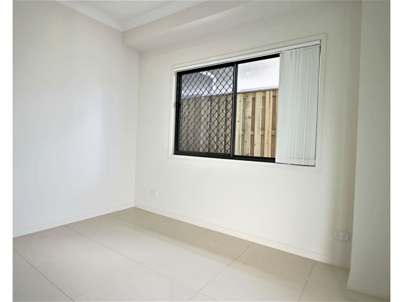 8 Diligent Place, Runcorn QLD 4113