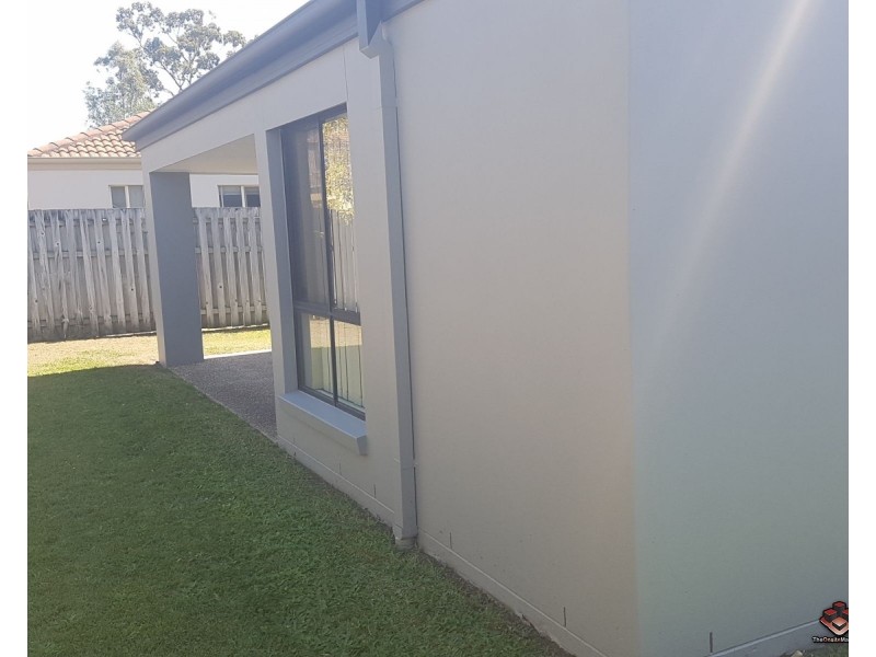 107 Arundel Drive, Arundel QLD 4214