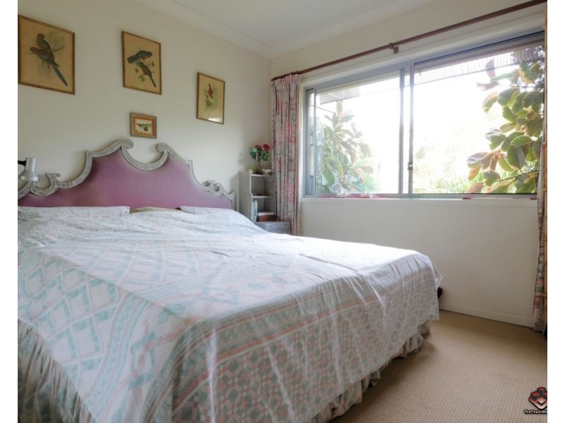 1 Halcyon Way, Hope Island QLD 4212