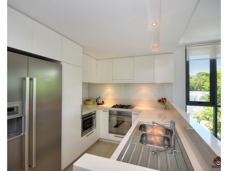 3301/323 Bayview Street, Hollywell QLD 4216