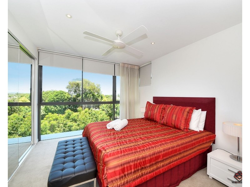 3301/323 Bayview Street, Hollywell QLD 4216