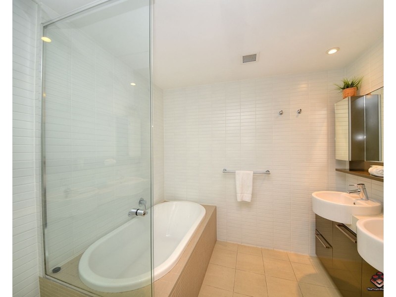 3301/323 Bayview Street, Hollywell QLD 4216