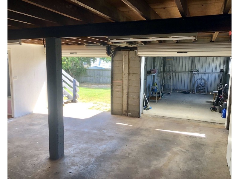 20 Saunders Street, Point Vernon QLD 4655