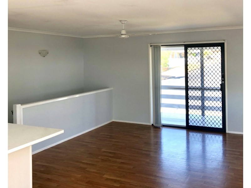 20 Saunders Street, Point Vernon QLD 4655