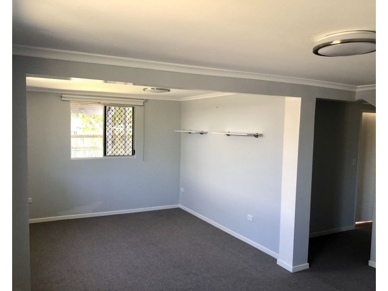 20 Saunders Street, Point Vernon QLD 4655