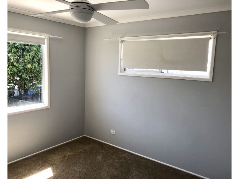 20 Saunders Street, Point Vernon QLD 4655