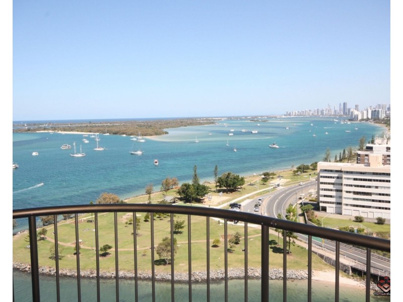 ID:3895546/9 Bayview Street, Runaway Bay QLD 4216