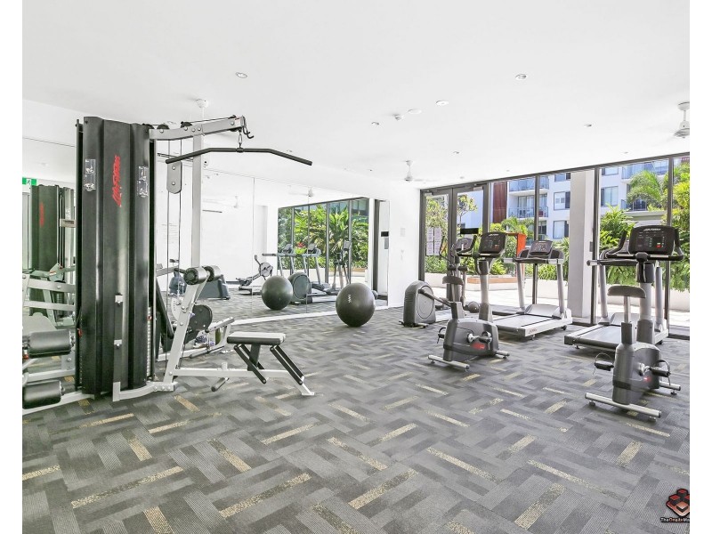 ID:3897103/2105  1-7 Waterford Court, Bundall QLD 4217