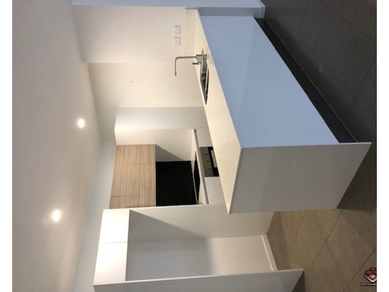 ID:3897103/2105  1-7 Waterford Court, Bundall QLD 4217