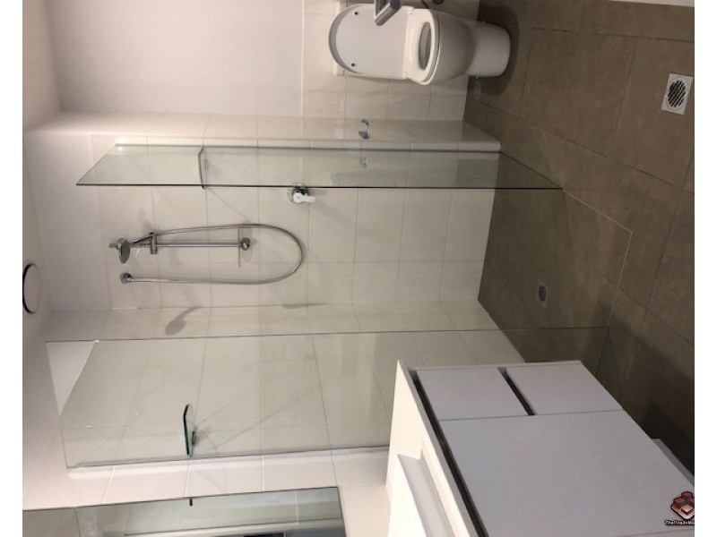 ID:3897103/2105  1-7 Waterford Court, Bundall QLD 4217