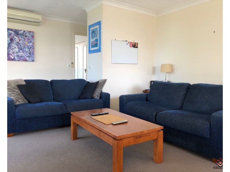 ID:3899528/4 Britannia Avenue, Broadbeach QLD 4218