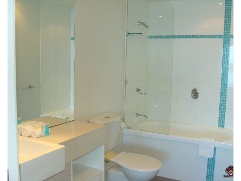 ID:3901356/21 Brighton Street, Biggera Waters QLD 4216