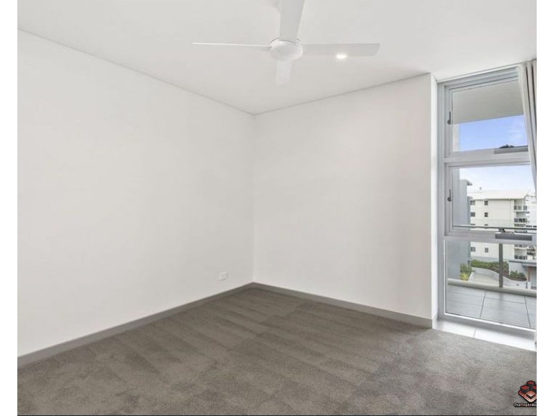 ID:3904296/113 Landsborough Avenue, Scarborough QLD 4020