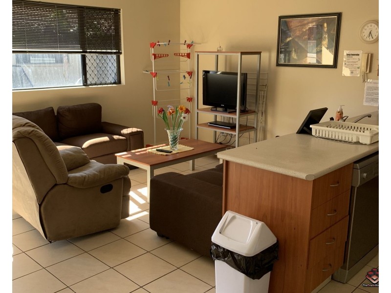 ID:3904672/7 Brown Street Labrador, Labrador QLD 4215