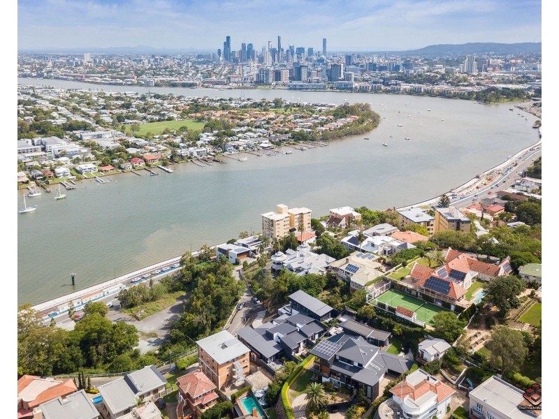 25 Quarry Street, Hamilton QLD 4007