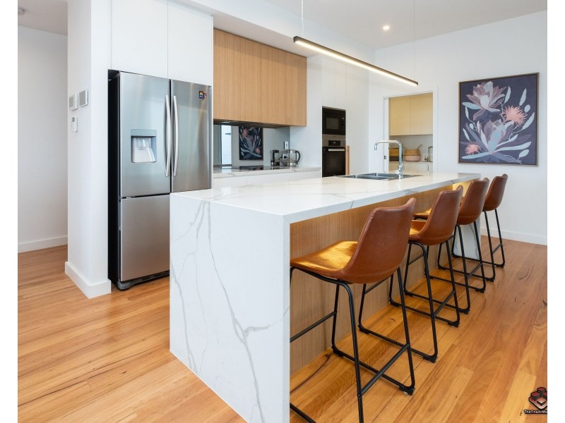 25 Quarry Street, Hamilton QLD 4007