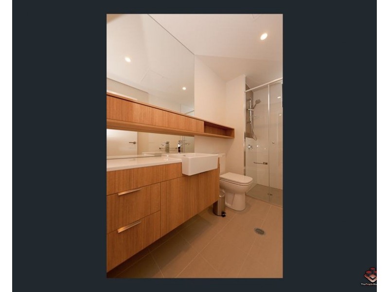 1 BED F.FURNISHED/27 Russell Street, South Brisbane QLD 4101