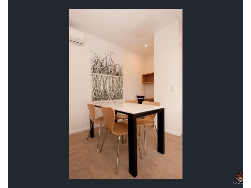 1 BED F.FURNISHED/27 Russell Street, South Brisbane QLD 4101