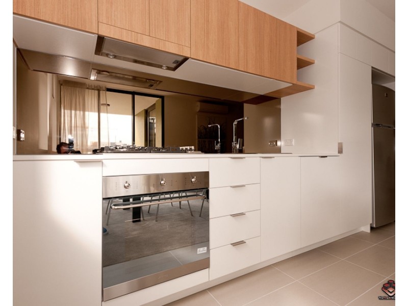 2 BED F.FURNISHED/27 Russell street, South Brisbane QLD 4101