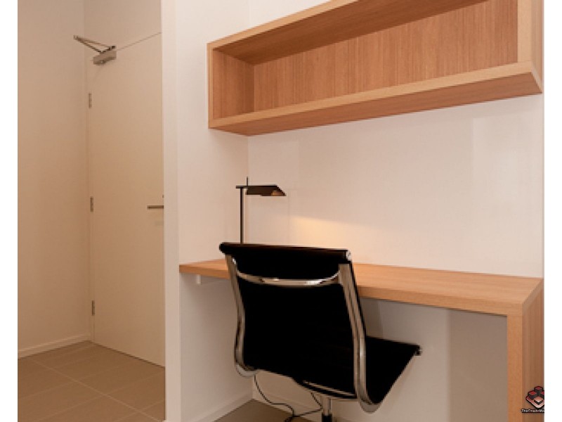 2 BED F.FURNISHED/27 Russell street, South Brisbane QLD 4101