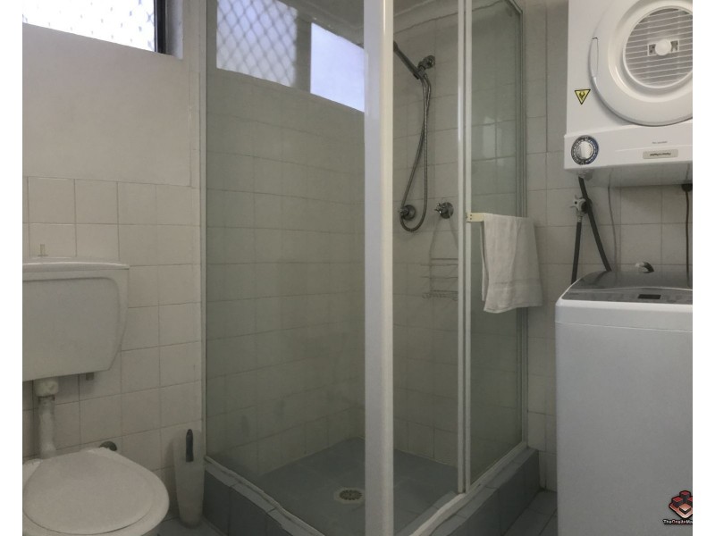 ID:3914043/2156 38 Enderley Avenue, Surfers Paradise QLD 4217