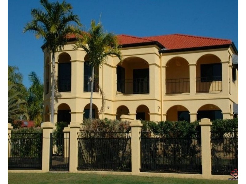 Point Vernon QLD 4655