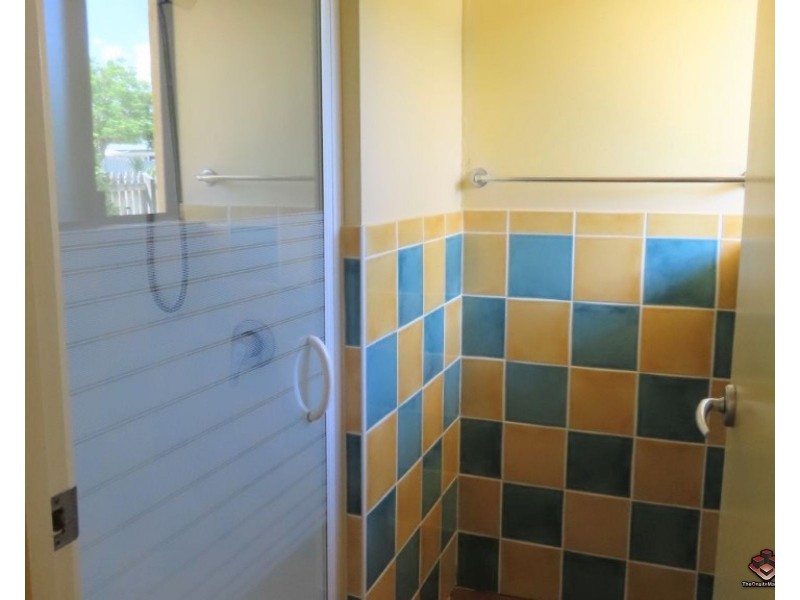 Point Vernon QLD 4655