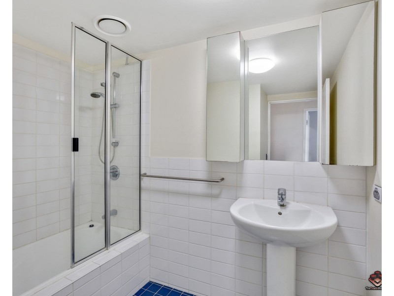 ID:3915032/8 Macquarie Street, Teneriffe QLD 4005