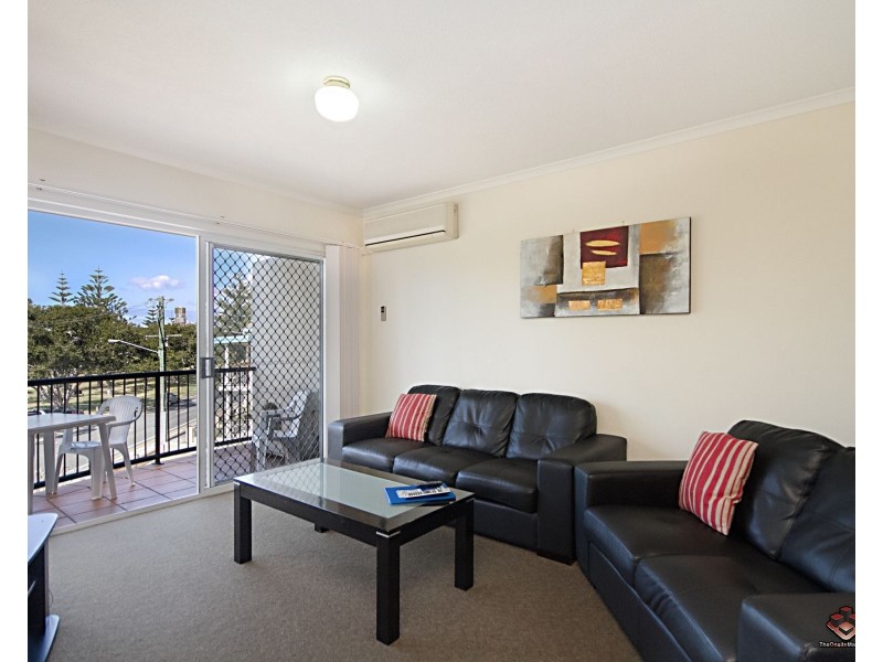 ID:3915169/220 Marine Parade, Labrador QLD 4215