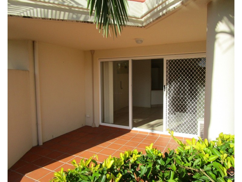 ID:3915182/5 Ocean Street, Coolangatta QLD 4225
