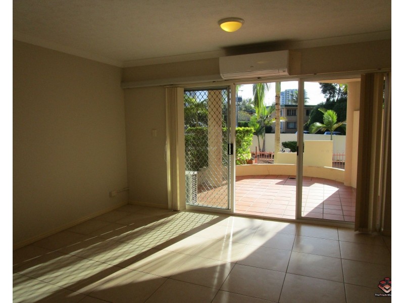 ID:3915182/5 Ocean Street, Coolangatta QLD 4225