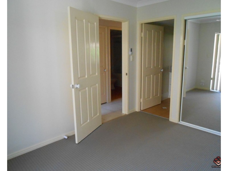 ID:3915182/5 Ocean Street, Coolangatta QLD 4225