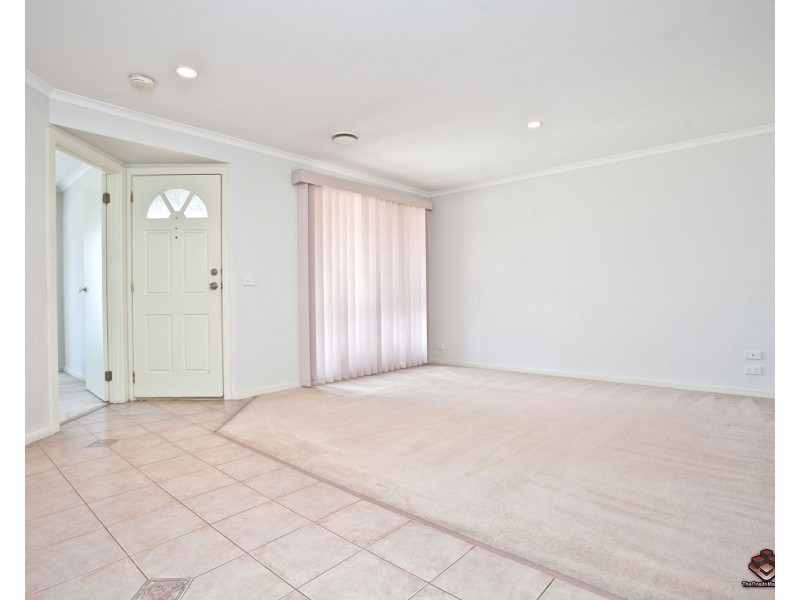 ID:3915324/18R Purinuan Road, Reservoir VIC 3073