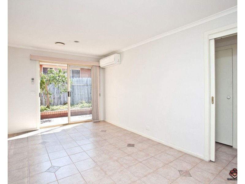 ID:3915324/18R Purinuan Road, Reservoir VIC 3073