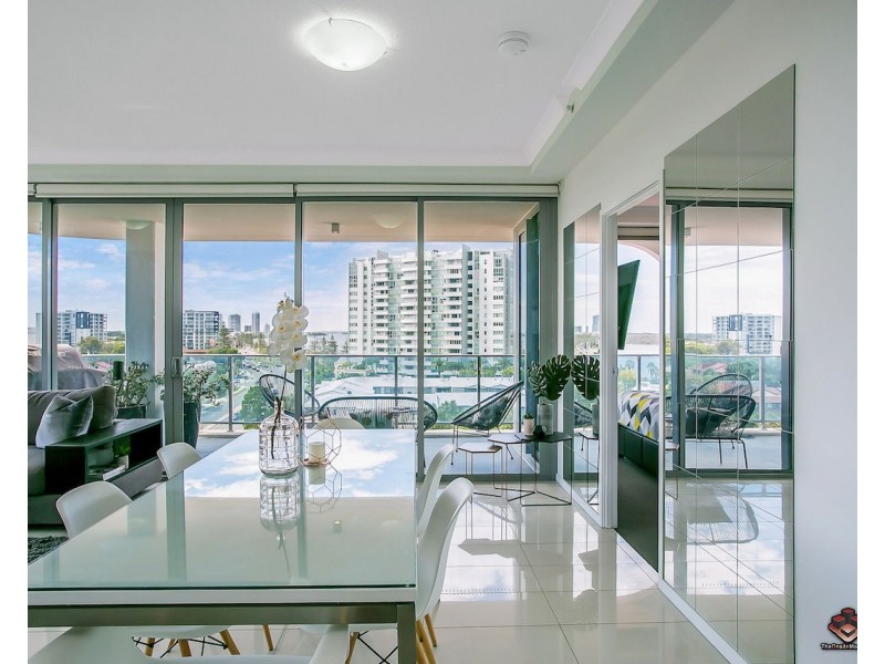 417/19 Imperial Parade, Labrador QLD 4215
