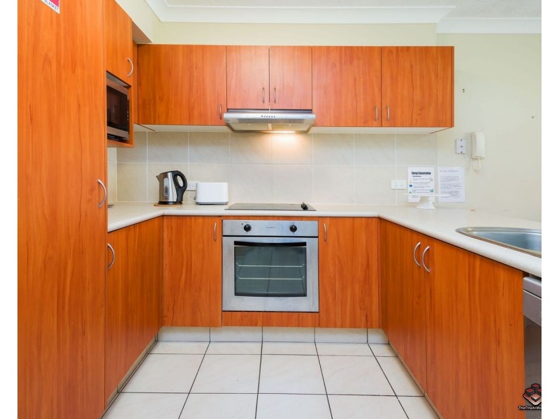 ID:3915492/7 Brown Street, Labrador QLD 4215