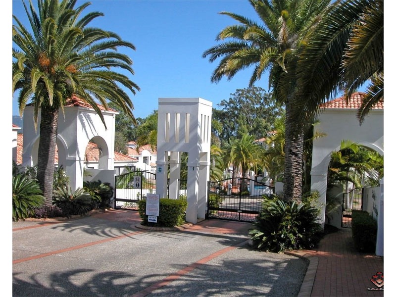 ID:3915557/22 Glenside Drive, Robina QLD 4226