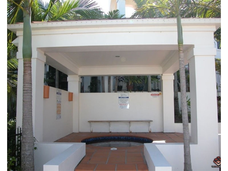 ID:3915557/22 Glenside Drive, Robina QLD 4226