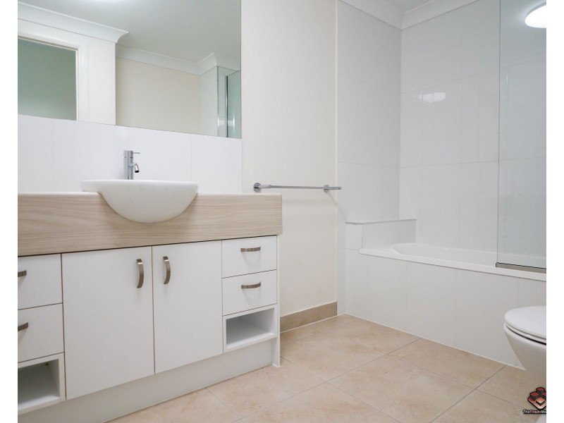 ID:3915590/111 Bowen Road, Rosslea QLD 4812